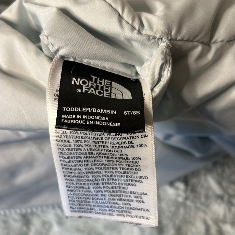 The North Face Kids Fluffy Light Gray Puffer Jacket - Picture 7 of 7